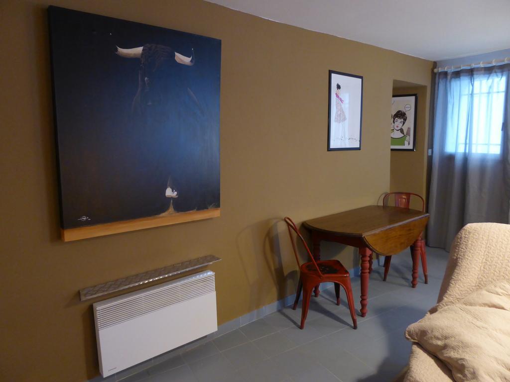 Le Planet 52 Apartment L'Isle-sur-la-Sorgue Bagian luar foto